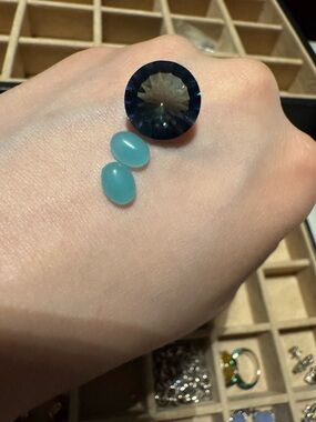 Blue and Teal Gemstone Mix - Round Blue Center Stone with Teal Cabochons